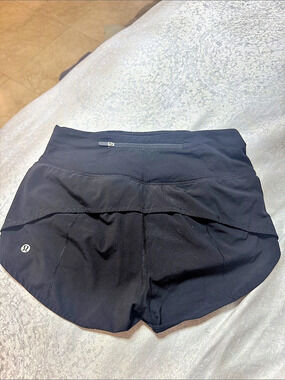 lululemon High-Rise Lined Short 2.5” Athletic Shorts Black Size 4